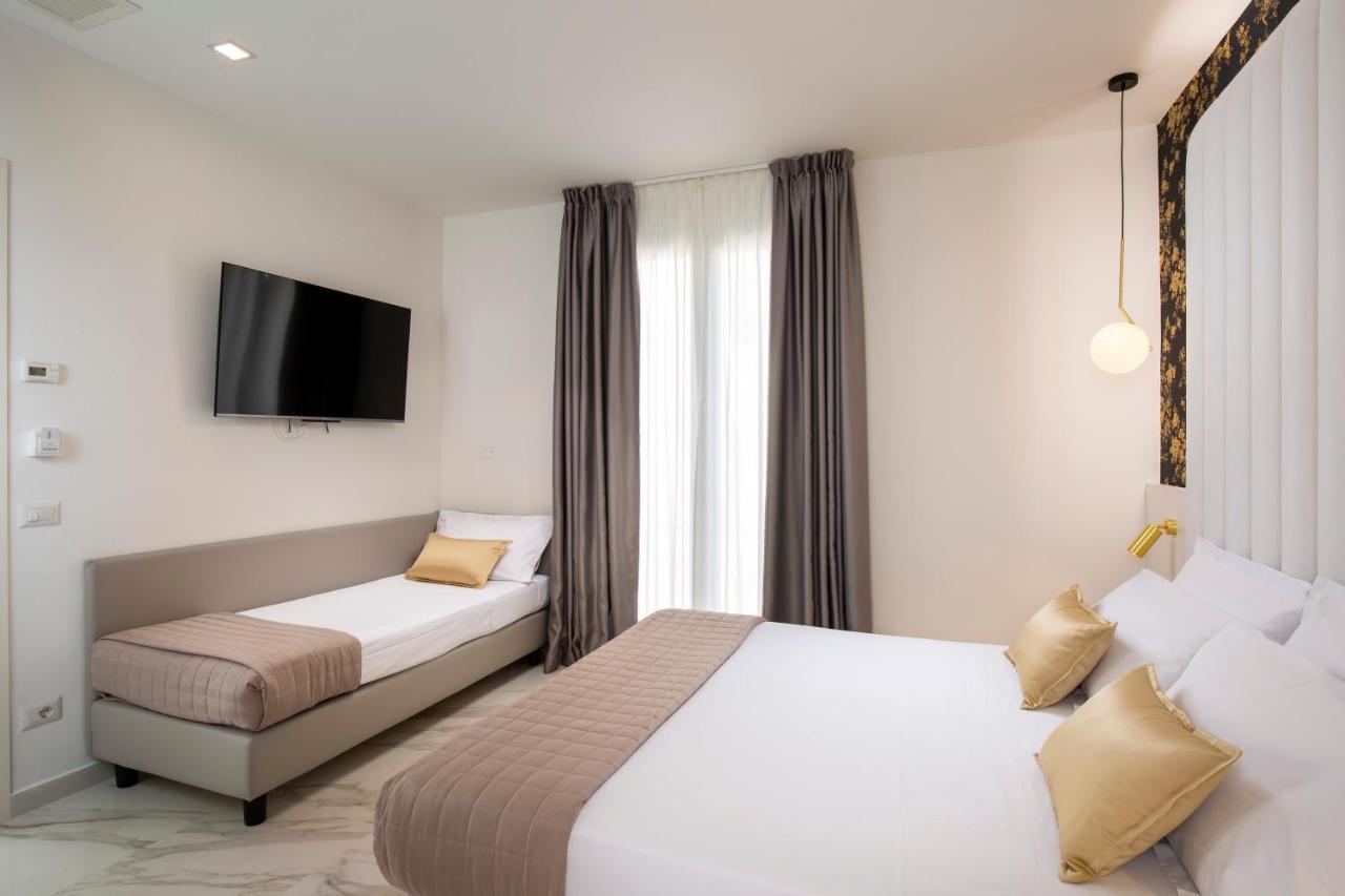 Hotel Cenisio Rimini Ngoại thất bức ảnh