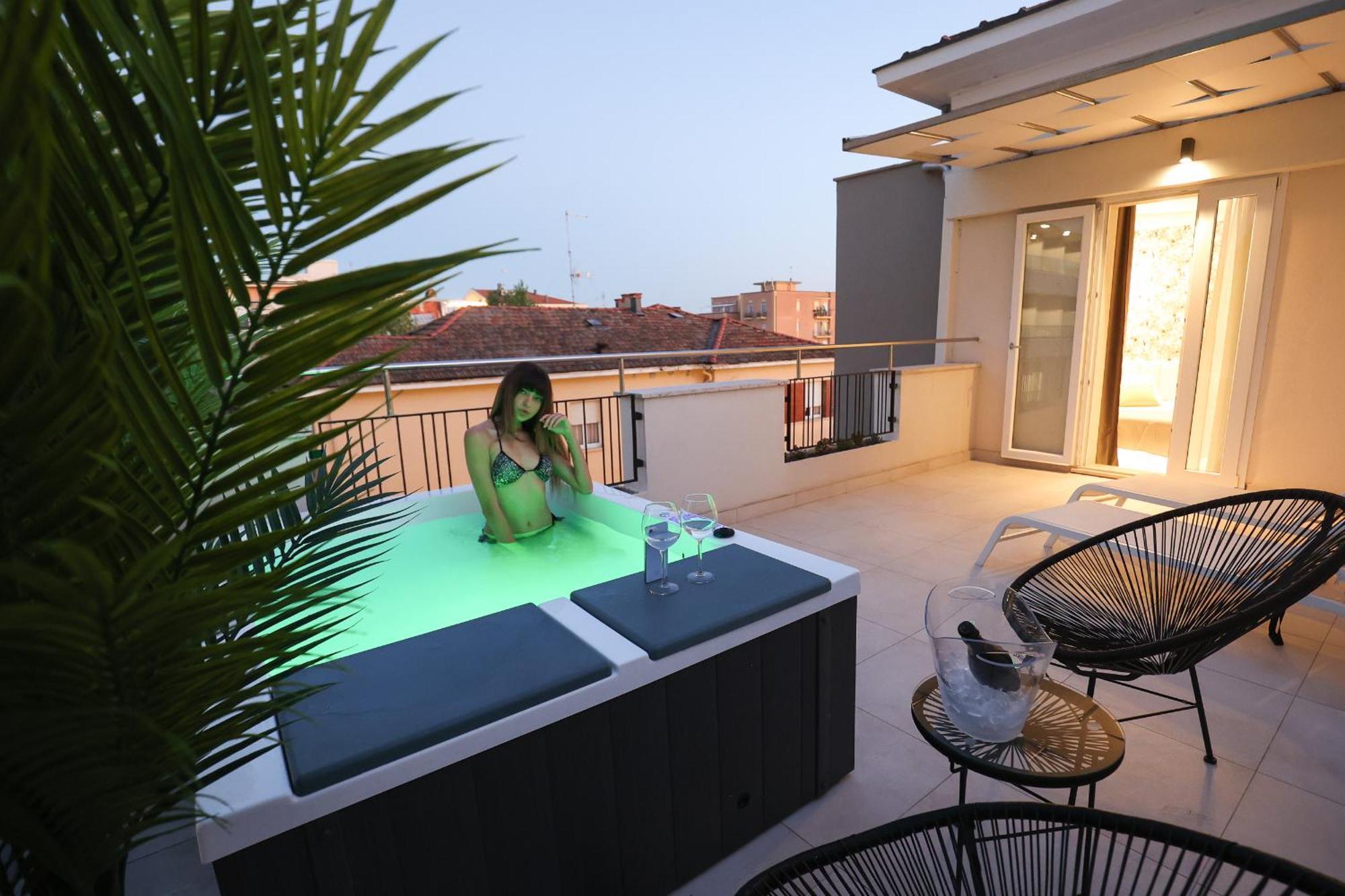 Hotel Cenisio Rimini Ngoại thất bức ảnh